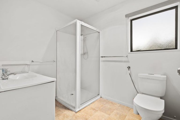 Photo of property in 1/20 Volta Place, Clendon Park, Auckland, 2103