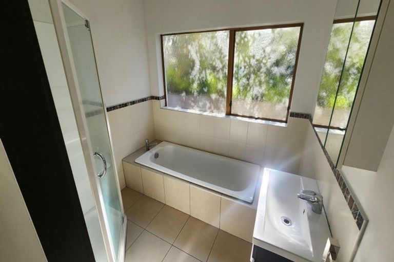 Photo of property in 1/6 Stredwick Drive, Torbay, Auckland, 0630