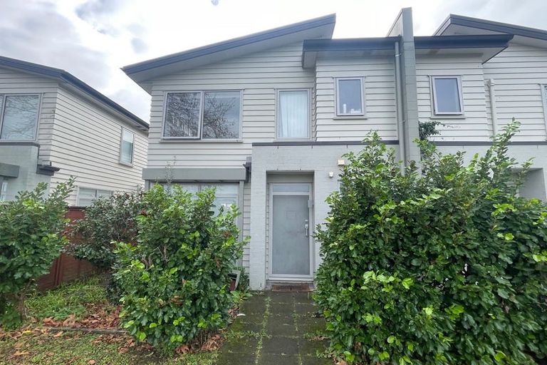 Photo of property in 94 Flat Bush School Road, Flat Bush, Auckland, 2019