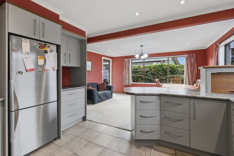 Photo of property in 9 Kerwood Place, Gore, 9710
