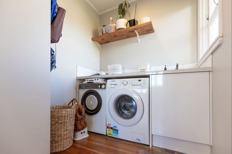 Photo of property in 4 Greenock Place, Awapuni, Palmerston North, 4412