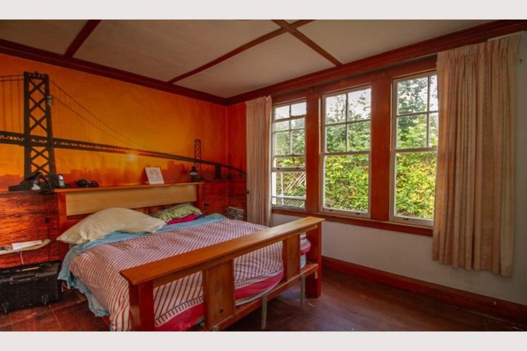 Photo of property in 36 Seddon Street, Waikanae, 5036