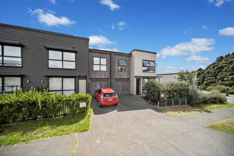 Photo of property in 37 Matairangi Avenue, Totara Heights, Auckland, 2105