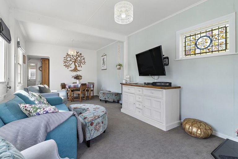 Photo of property in 2 Trinity Lane, Greytown, 5712