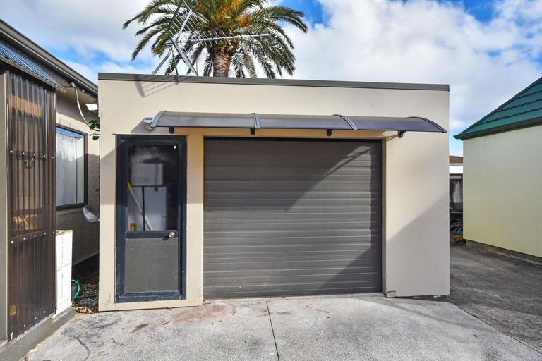 Photo of property in 47 Huia Road, Papatoetoe, Auckland, 2025