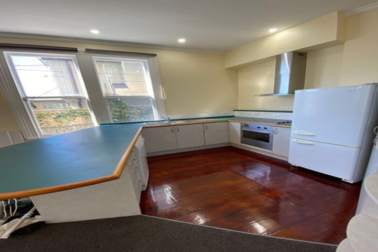 Photo of property in 117 Brougham Street, Mount Victoria, Wellington, 6011