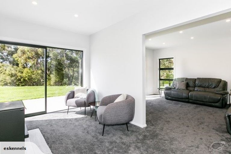 Photo of property in 86 Seafield Road, Eskdale, Napier, 4182