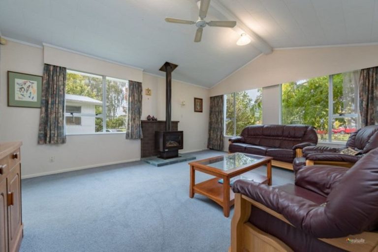 Photo of property in 45 Pasadena Crescent, Totara Park, Upper Hutt, 5018