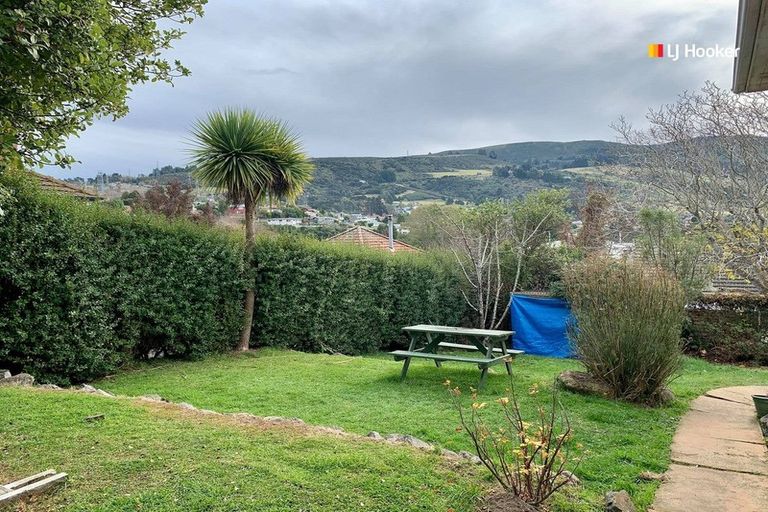 Photo of property in 17 Forresbank Avenue, Wakari, Dunedin, 9010