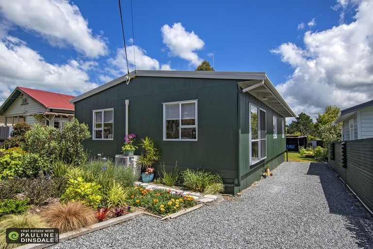Photo of property in 76 George Street, Hikurangi, 0114