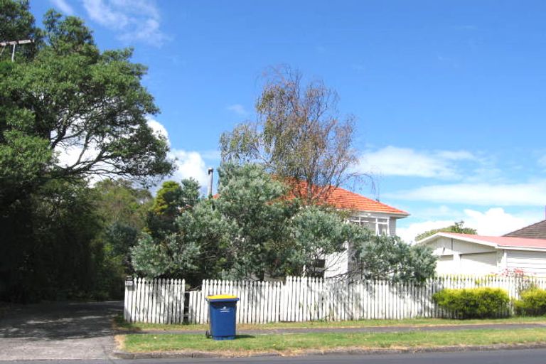 Photo of property in 72a Astley Avenue, New Lynn, Auckland, 0600