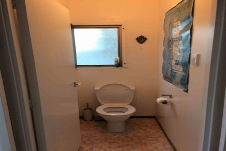 Photo of property in 18 Kawaka Street, Titirangi, Auckland, 0604