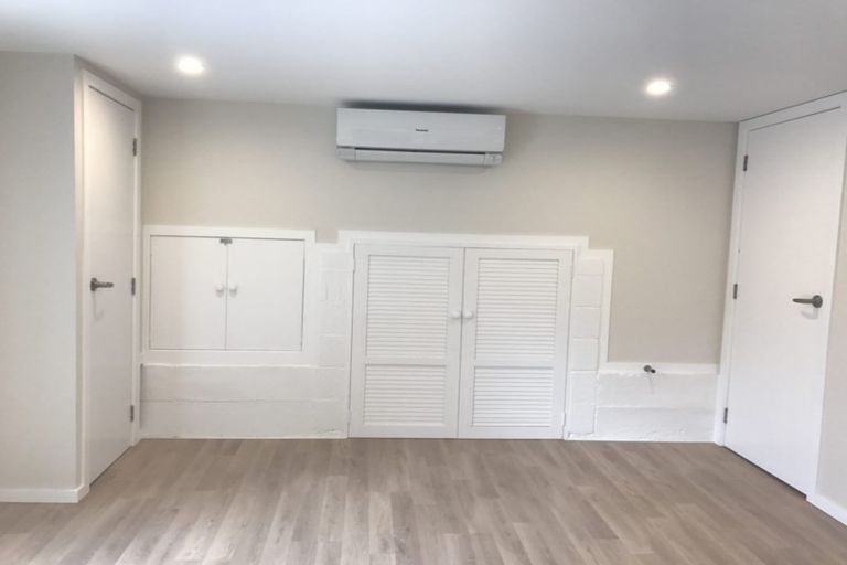 Photo of property in 35 Puketapu Road, Taradale, Napier, 4112