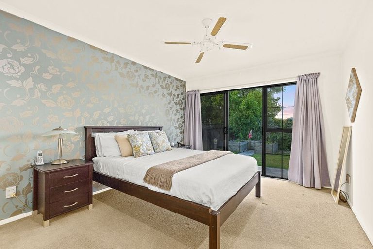 Photo of property in 5 Ruze Vida Drive, Massey, Auckland, 0614