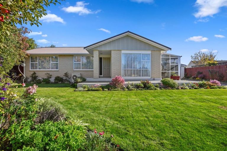 Photo of property in 14 Hilldale Place, Hillsborough, Christchurch, 8022