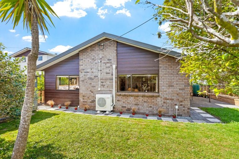 Photo of property in 1a Kauri Crescent, Snells Beach, 0920