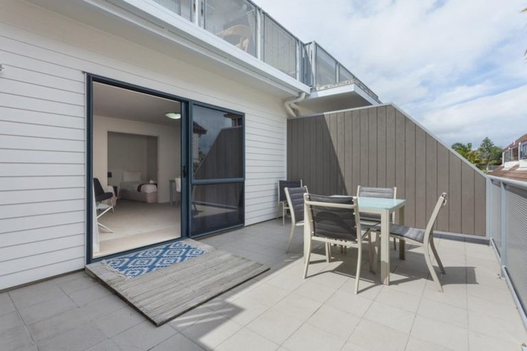 Photo of property in Atlas Apartments, 7/49 Maunganui Road, Mount Maunganui, 3116