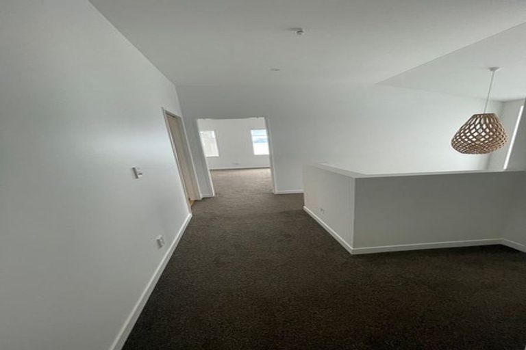 Photo of property in 9 Sargeson Way, Kaiwharawhara, Wellington, 6035