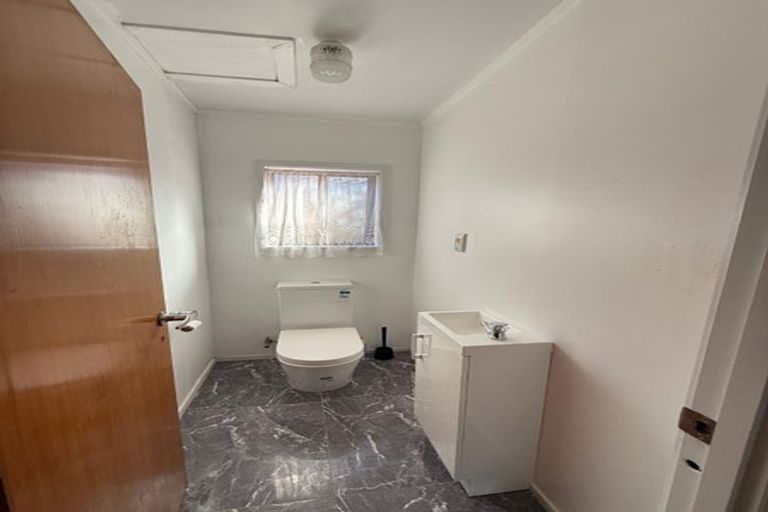 Photo of property in 111 Royal Road, Massey, Auckland, 0614
