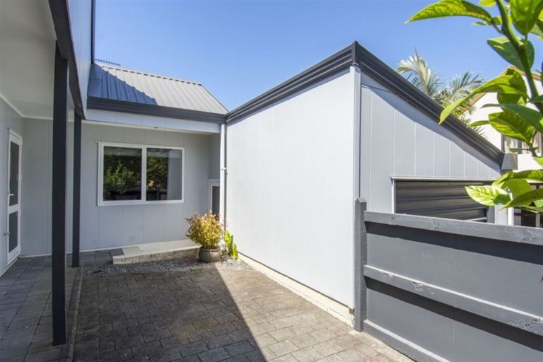 Photo of property in 72a Fourth Avenue, Tauranga, 3110