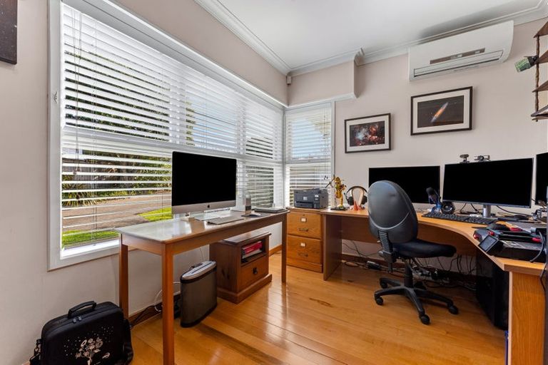 Photo of property in 99 Aberdeen Road, Castor Bay, Auckland, 0620