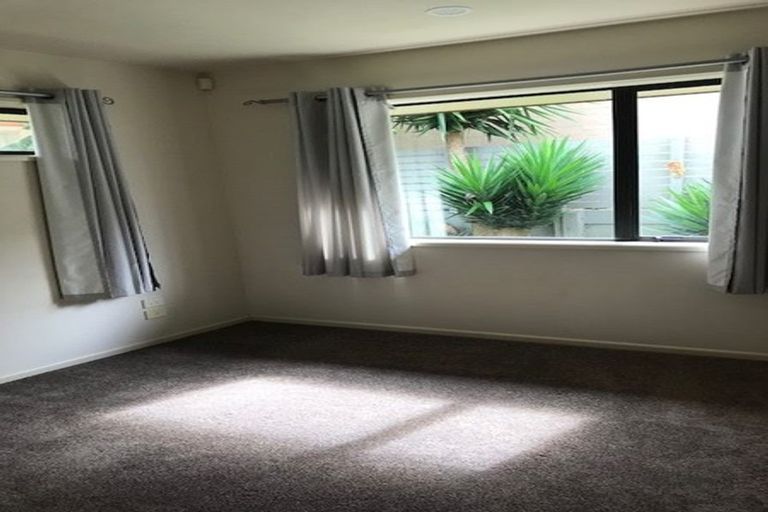 Photo of property in 10 West Palms Way, Pukekohe, 2120