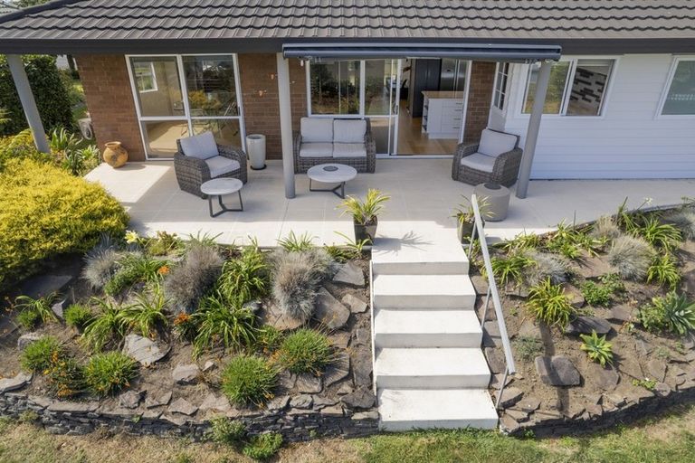 Photo of property in 106 Hamurana Road, Omokoroa, 3114