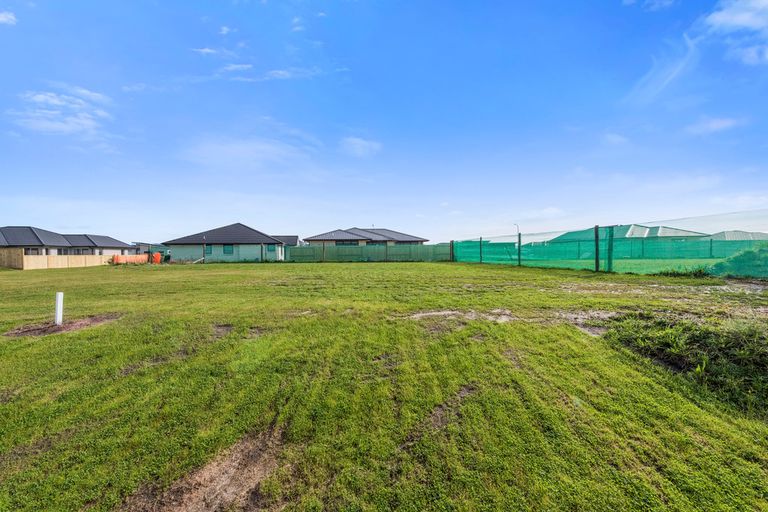 Photo of property in 3 Kotiate Street, Papamoa Beach, Papamoa, 3118