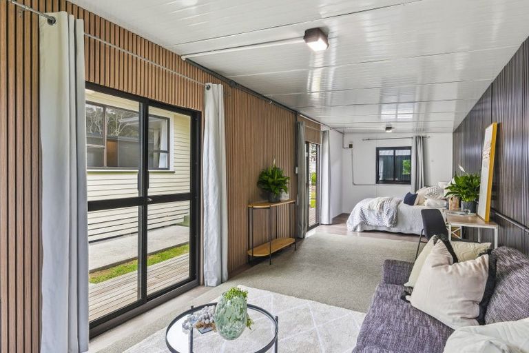 Photo of property in 52 Ruahine Street, Paraparaumu, 5032