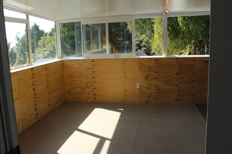 Photo of property in 787 Scenic Drive, Henderson Valley, Auckland, 0612