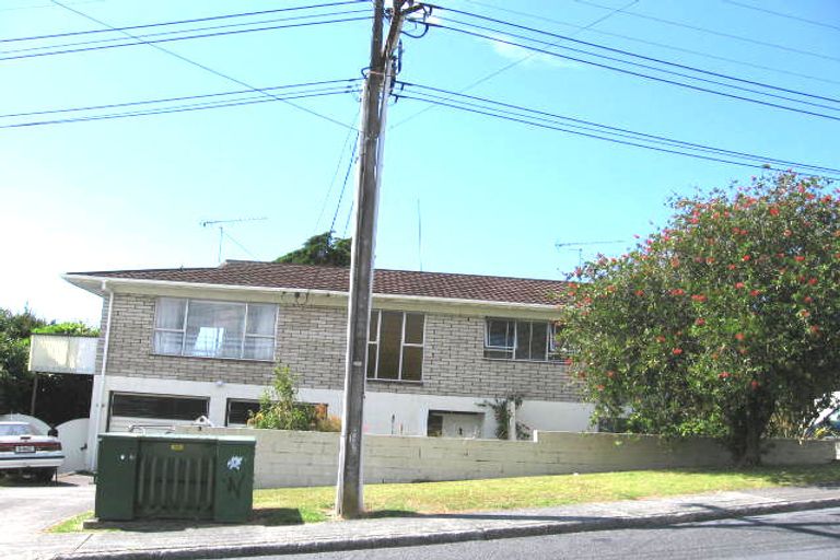 Photo of property in 1 Finchley Road, Torbay, Auckland, 0632
