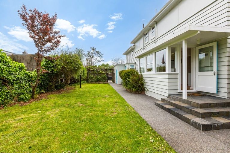 Photo of property in 9 Karamu Street, Eastbourne, Lower Hutt, 5013