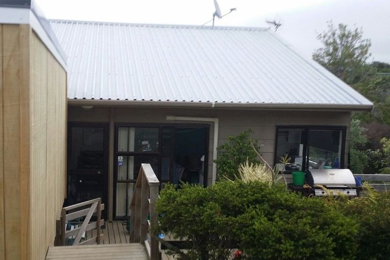 Photo of property in 1/32 Killarney Avenue, Torbay, Auckland, 0630