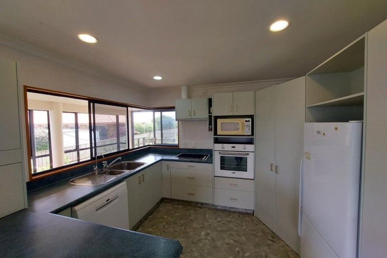 Photo of property in 9c Del Mar Place, Merrilands, New Plymouth, 4312