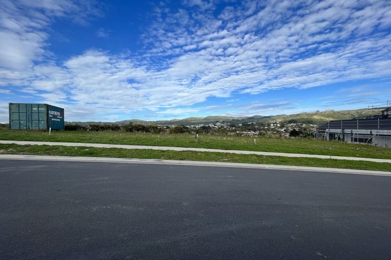 Photo of property in 188 John Burke Drive, Aotea, Porirua, 5024