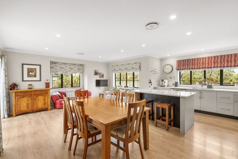 Photo of property in 6 Burnfield Way, Levin, 5510