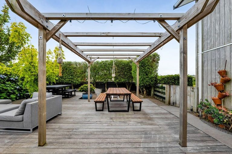 Photo of property in 292a Plymouth Road, Koru, New Plymouth, 4374