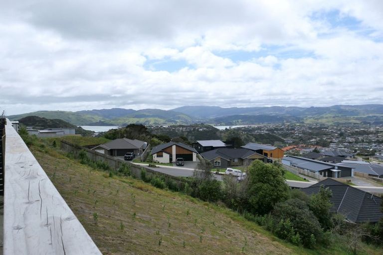 Photo of property in 11/30 Adventure Drive, Whitby, Porirua, 5024