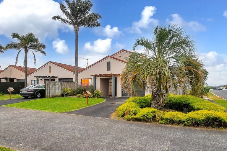 Photo of property in 66 Ksenia Drive, Flat Bush, Auckland, 2019