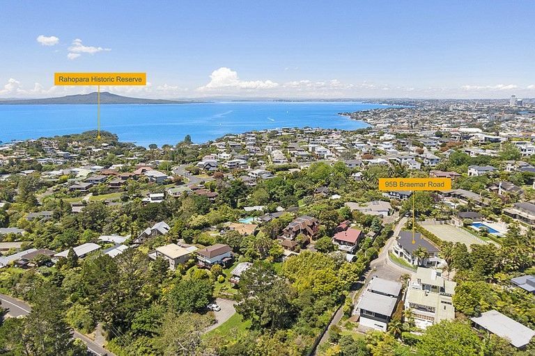 Photo of property in 95b Braemar Road, Castor Bay, Auckland, 0620
