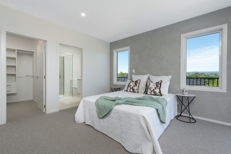 Photo of property in 16 Ridge Drive, Omokoroa, 3114