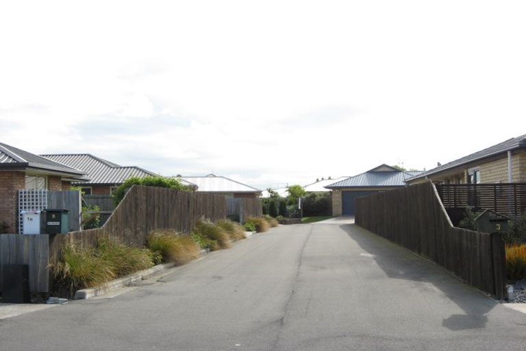 Photo of property in 1 Hawkins Place, Rangiora, 7400