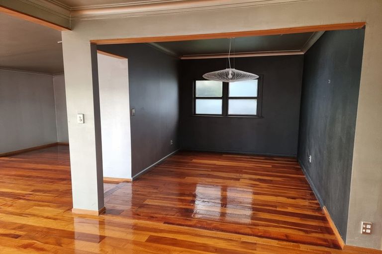 Photo of property in 10 Mona Avenue, Mangere Bridge, Auckland, 2022