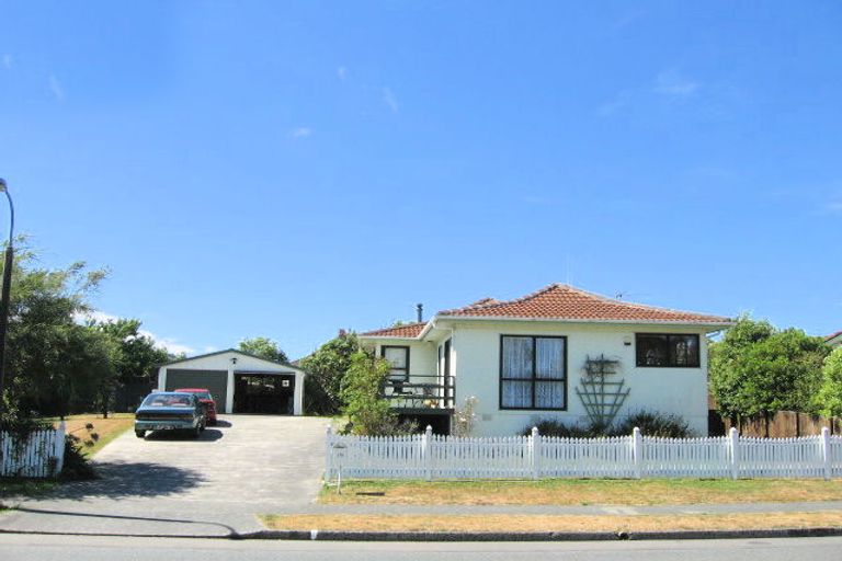 Photo of property in 19 Topaz Street, Birchville, Upper Hutt, 5018