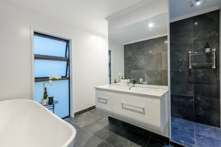 Photo of property in 58 Mortlake Heights, Pyes Pa, Tauranga, 3112