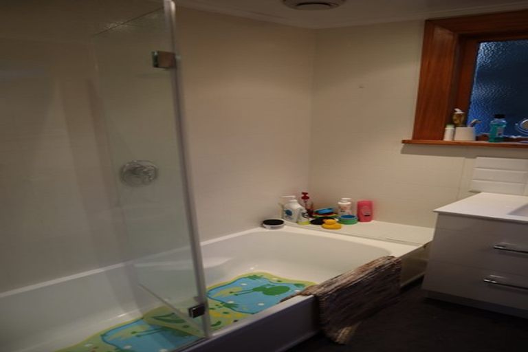 Photo of property in 40 Hawker Street, Mount Victoria, Wellington, 6011