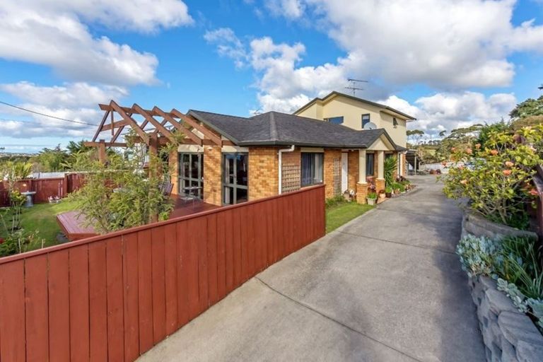 Photo of property in 519 Whangaparaoa Road, Stanmore Bay, Whangaparaoa, 0932
