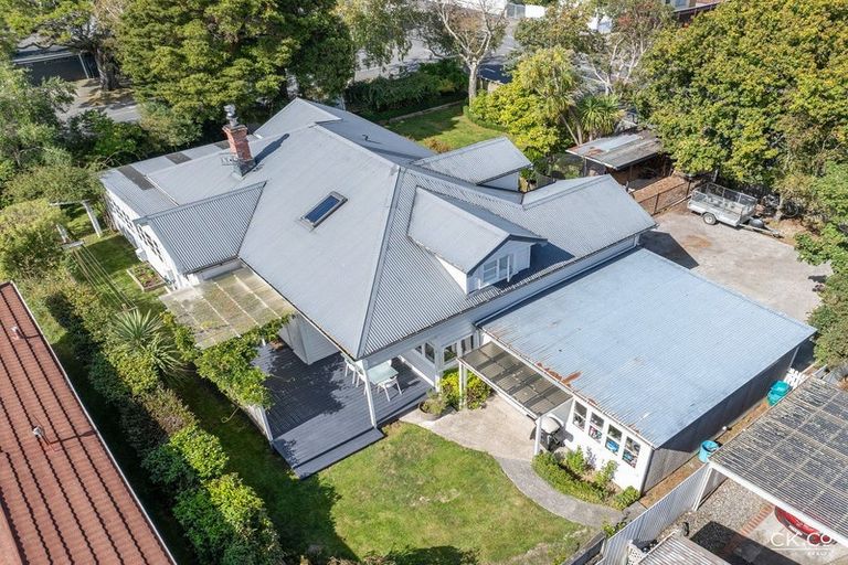 Photo of property in 2 Barton Road, Heretaunga, Upper Hutt, 5018