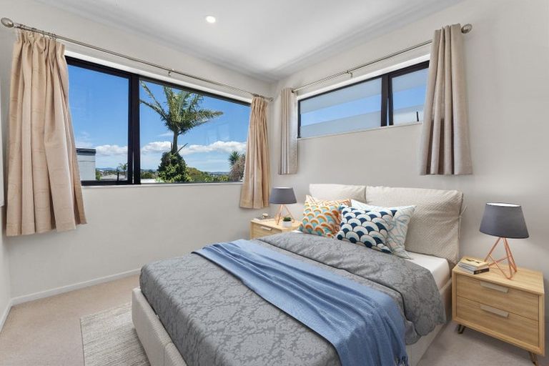 Photo of property in 5/36 Kaipatiki Road, Glenfield, Auckland, 0629