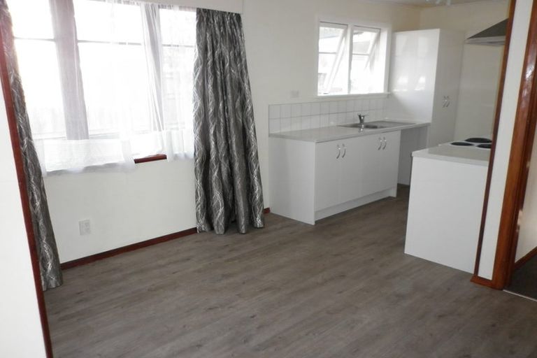 Photo of property in 43 Totara Park Road, Clouston Park, Upper Hutt, 5018